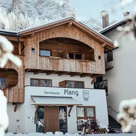 Plang Farmhouse-2